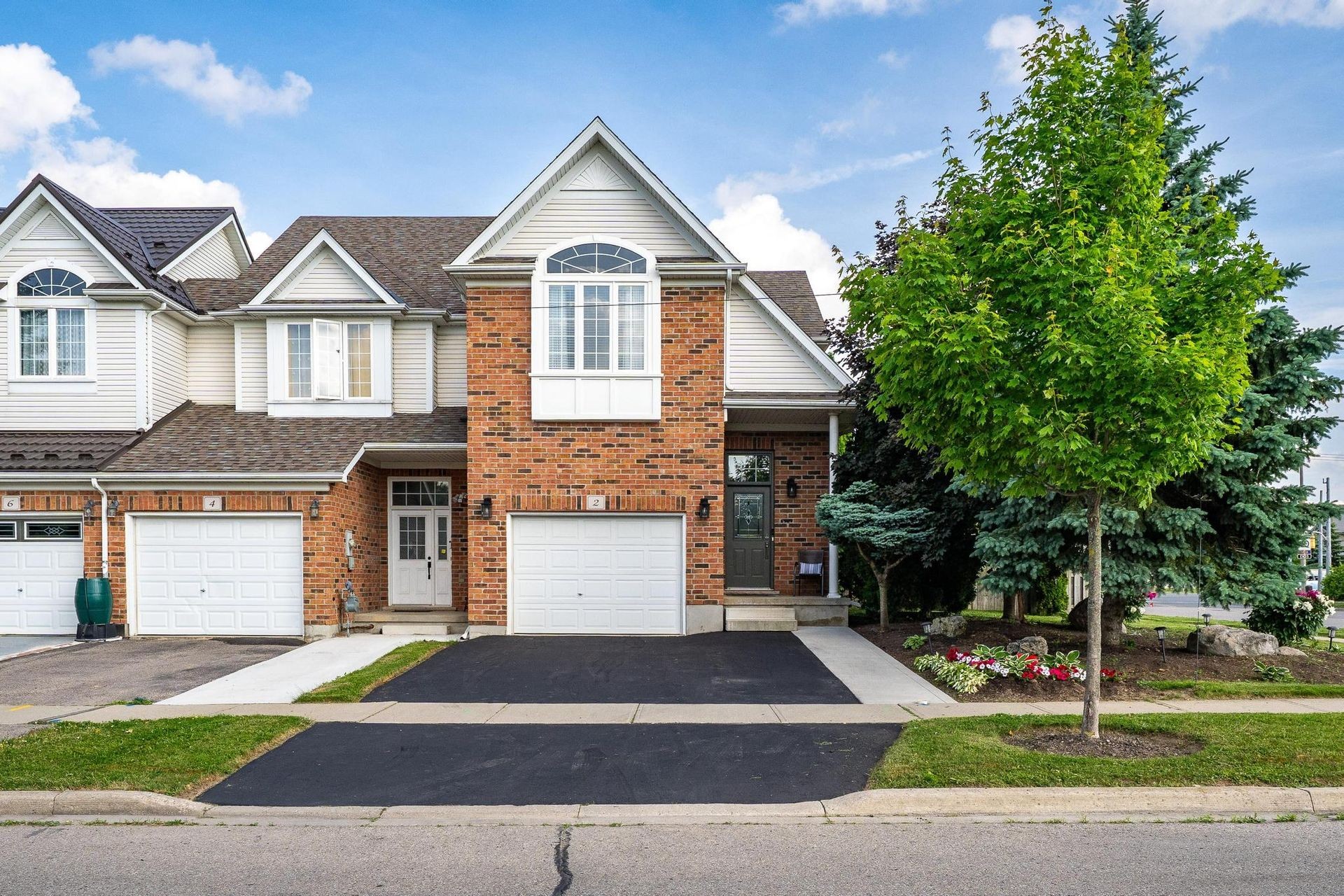 2 Colton Circle Listing Exterior of home